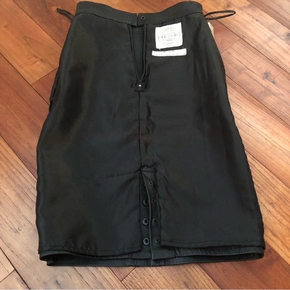 Black Club pele leather skirt size 8 ( very slim fit ) more a sz 2 - Picture 8 of 8